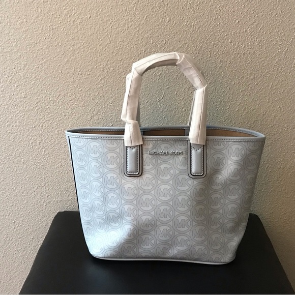 MICHAEL MICHAEL KORS JODIE PALE OCEAN TOTE NWT - Picture 4 of 13